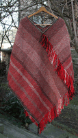 zenski ponco tkan na razboju